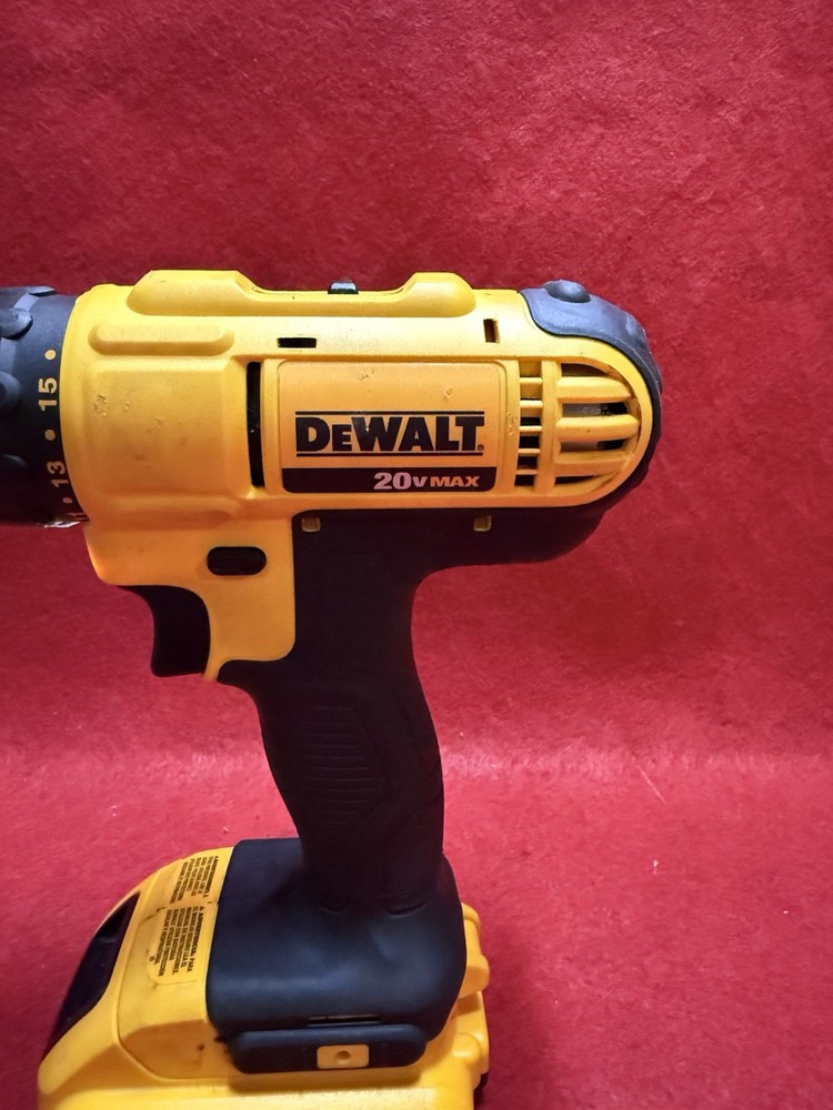 DeWalt DCD771 20V 1/2" Cordless Drill/Driver w/Battery