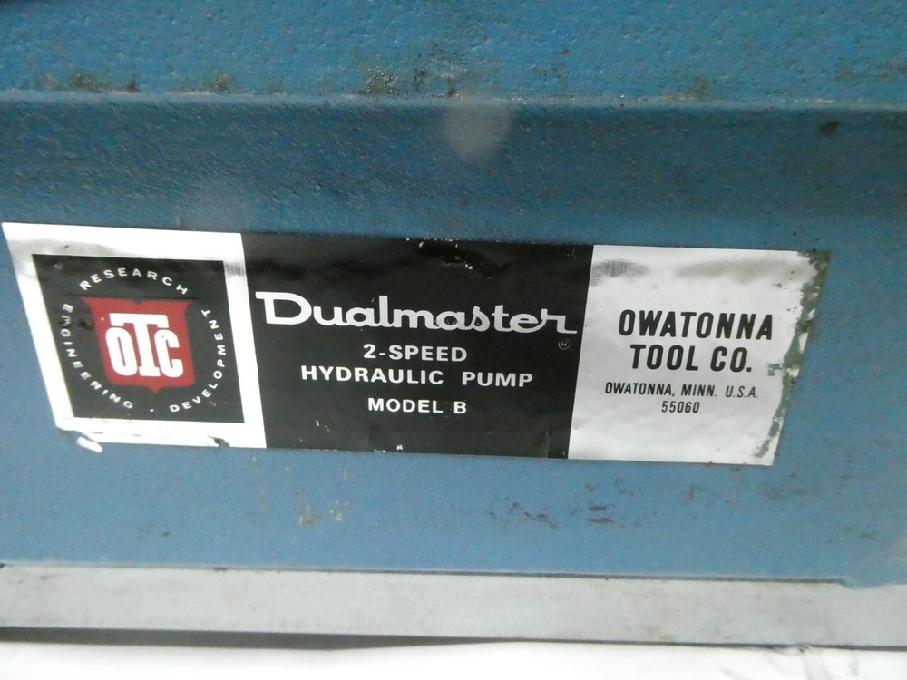 Owatonna B Dualmaster 2-speed Hydraulic Pump