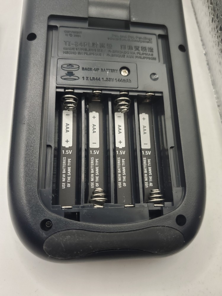 Texas Instruments TI-84 Plus Graphing Calculator With Cover Tested !