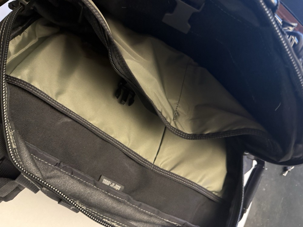 Maxpedition Sitka Gearslinger Black Backpack Sling Bag 0431B