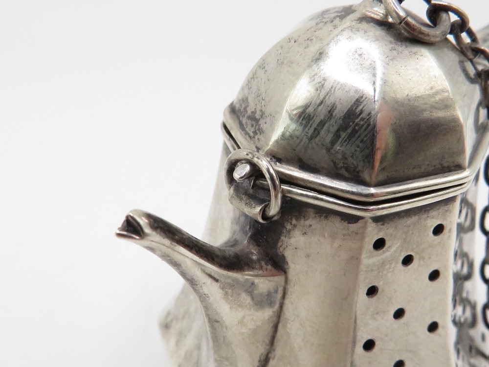 ANTIQUE VICTORIAN STERLING SILVER TEABALL KETTLE STRAINER - TEAPOT SHAPE *
