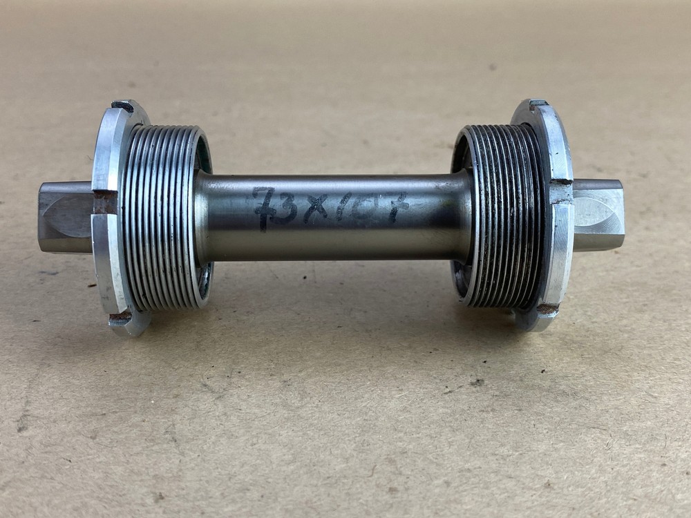 Specialized TNT Bottom Bracket Titanium Spindle 73x107