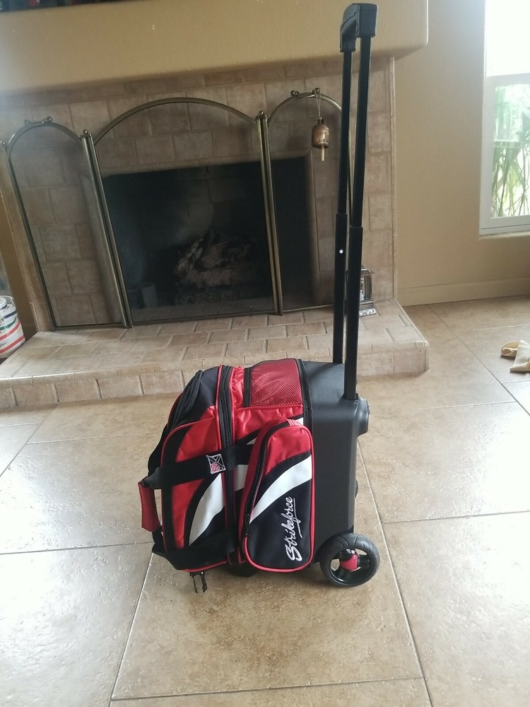 Strikeforce Rolling Bowling Ball Bag