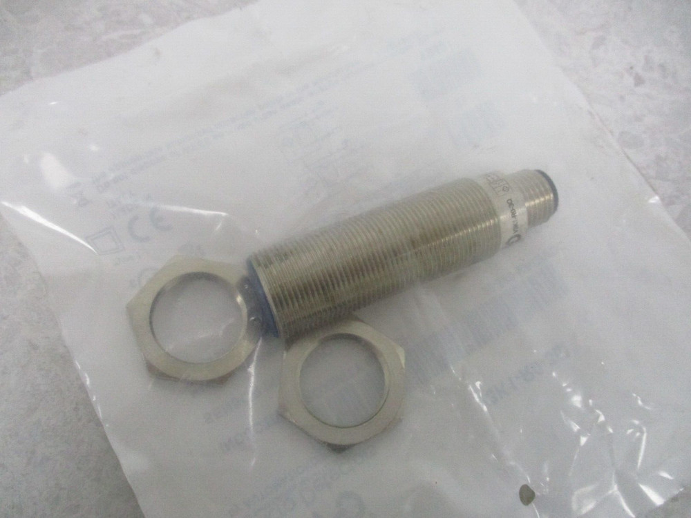 MD MICRO DETECTORS AE6-AP-4F INDUCTIVE PROXIMITY SWITCH, V0153