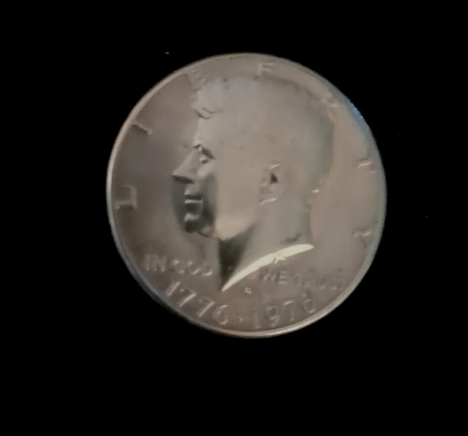 Bic D-Kennedy Half Dollar Piece With errors. DDO DDR. UNC.