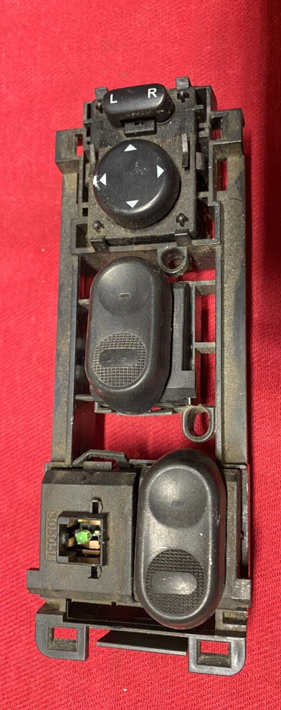 FREIGHTLINER , A 004 545 92 07 ELEC SWITCH DOOR  PANEL WINDOWS,LOCKS, MIRRORS