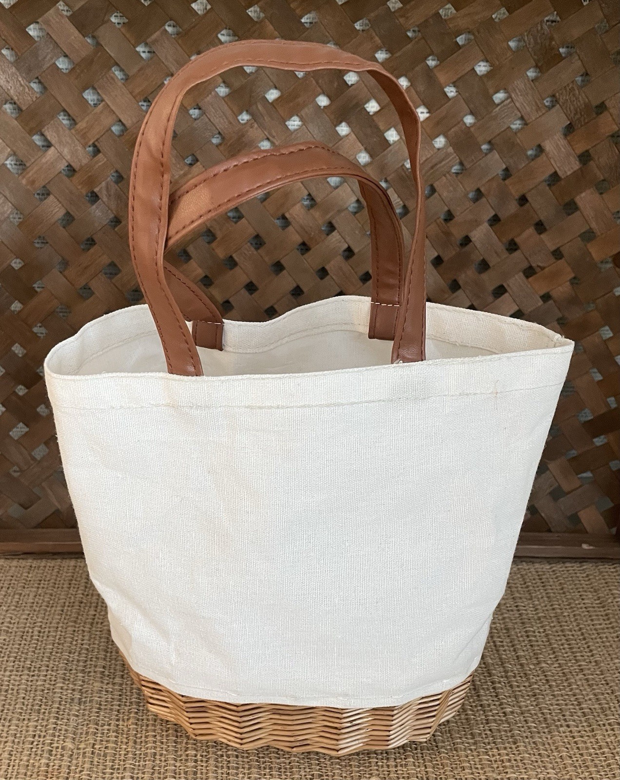 Runaway Railway Disney Mickey & Minnie’s Tote Bag Canvas W/Wicker Bottom