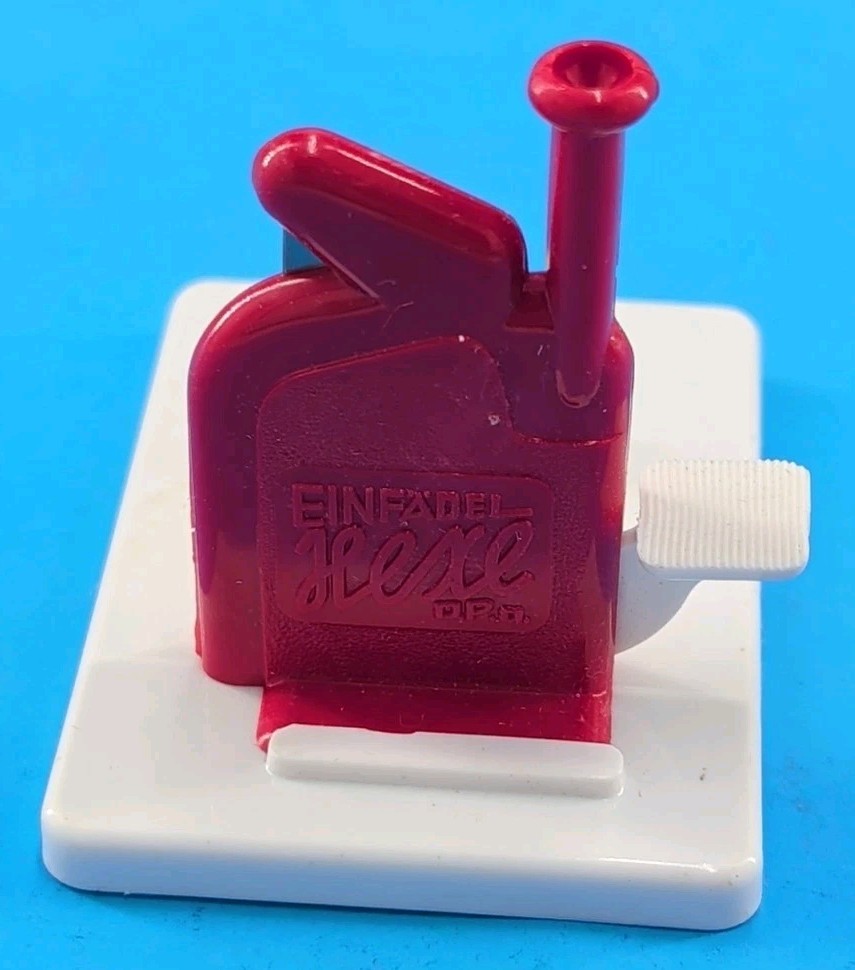 Vintage Hexe Automatic Needle Threader with instructions Germany