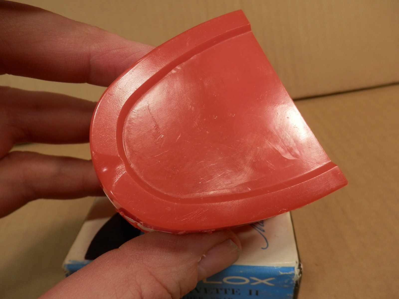 Vintage YAKITY-YAK TALKING CHATTERING TEETH Toy In Westclox Travette II Box