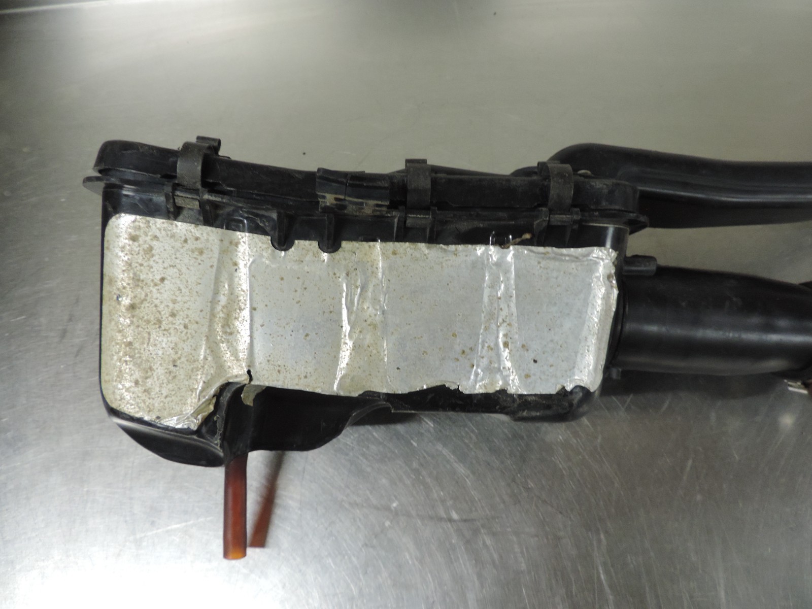 2001 Polaris Sportsman 500 HO Airbox Air Filter Housing Snorkel Lid Intake Tube