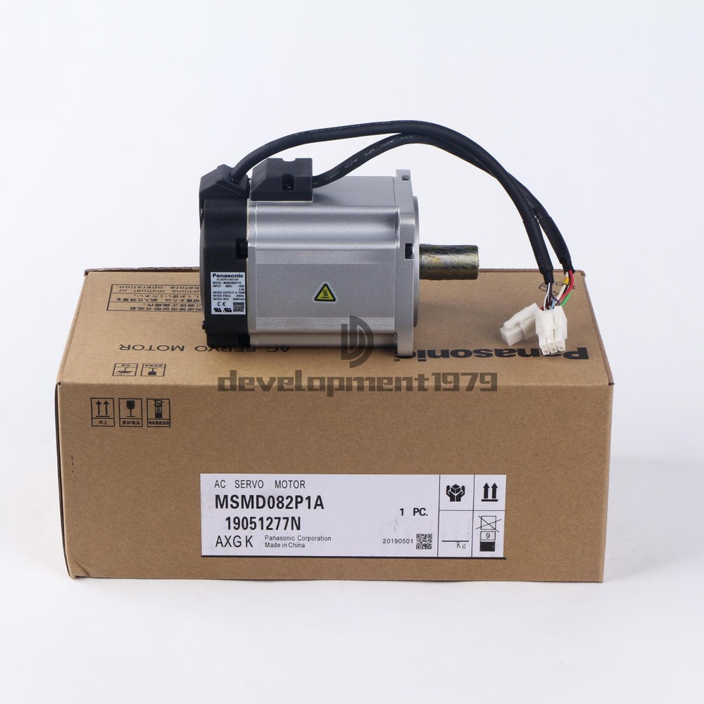 1PC NEW PANASONIC Servo Motor MSMD082P1A