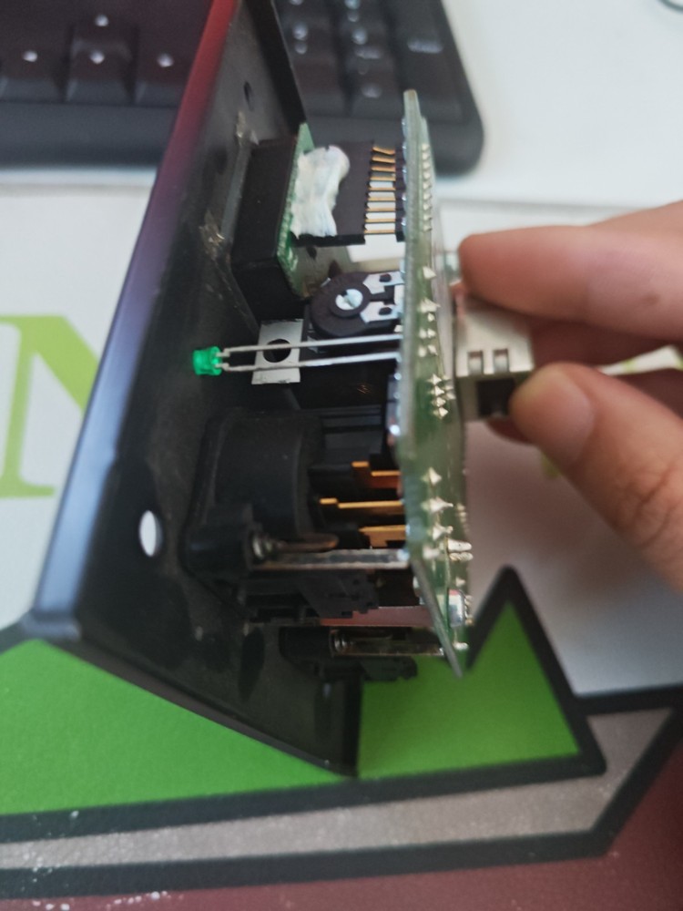 MA 2PORT NODE Flush-mounted EU-version, 2x DMX out Test OK