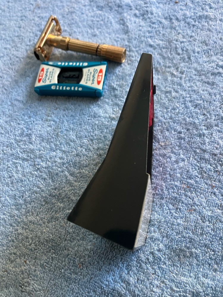 Vintage Gillette Executive Adjustable Razor D3