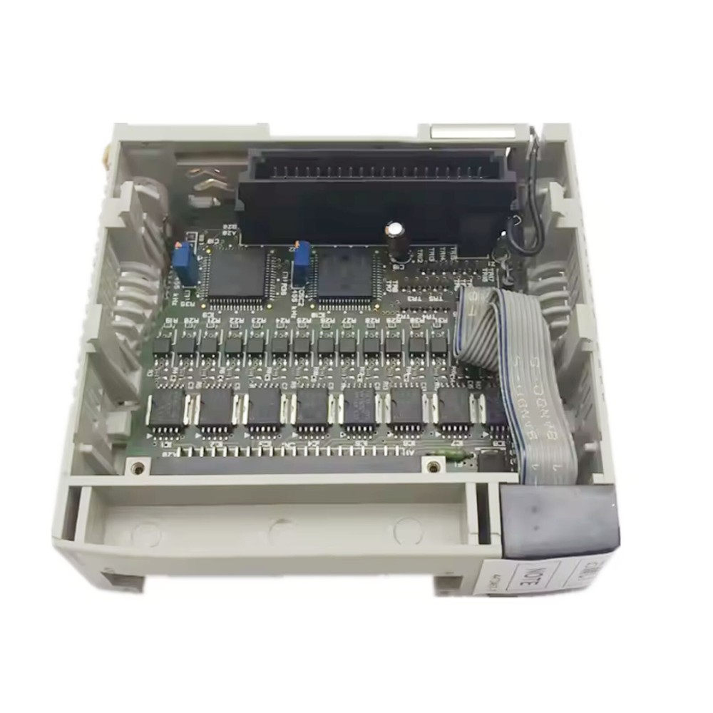 NEW OMRON CQM1-OD216 (CQM1OD216) PROGRAMMABLE CONTROLLER