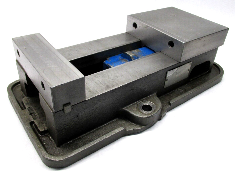 KURT ANGLOCK 6" MILLING MACHINE VISE - #D60
