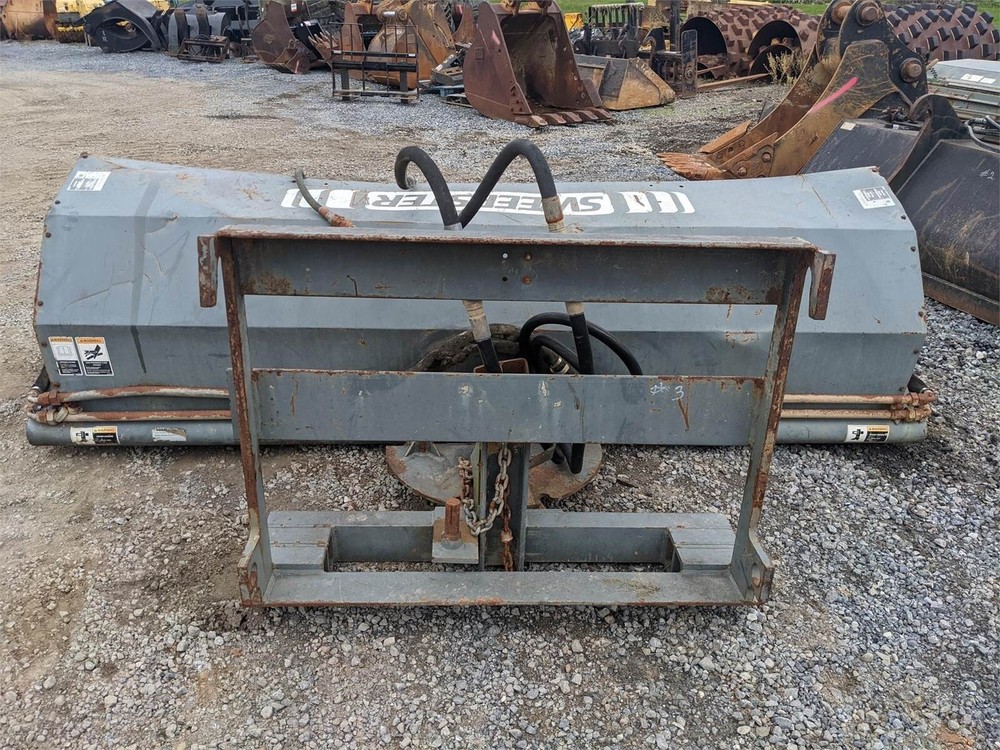 Sweepster QC32P8D18 Sweeper Attachment