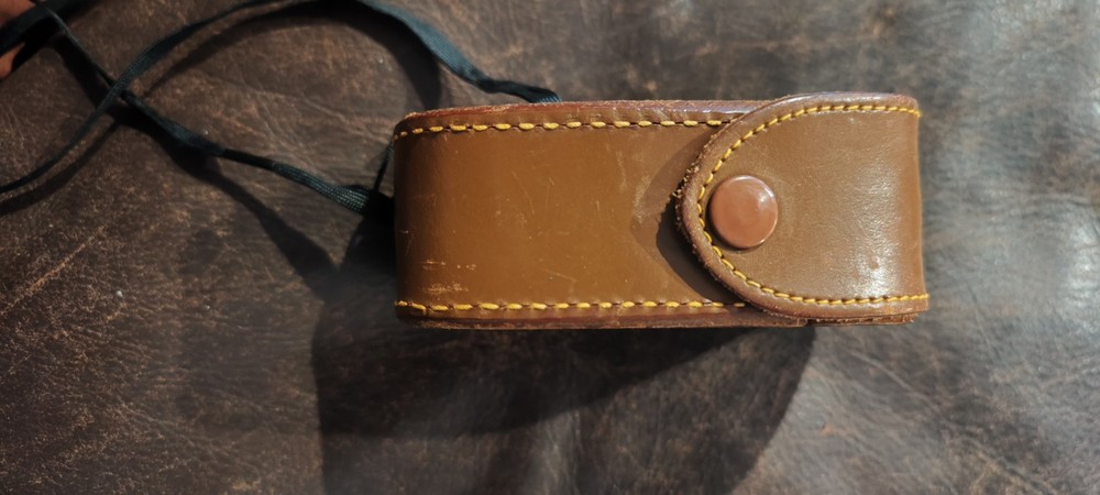 GE Type DW-68 handheld light meter / exposure meter - with Leather case