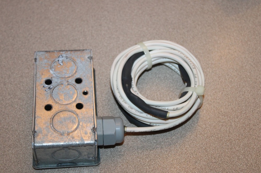 NOS Honeywell C7041j2007 12' Averaging Duct Sensor