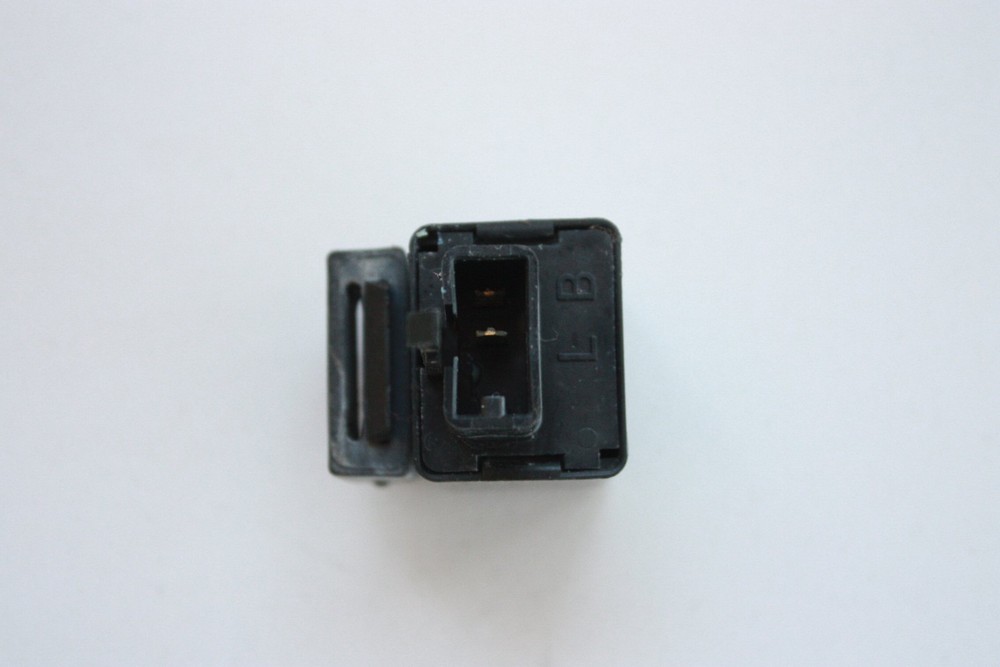 2011 TRIUMPH TIGER 800 INDICATOR RELAY