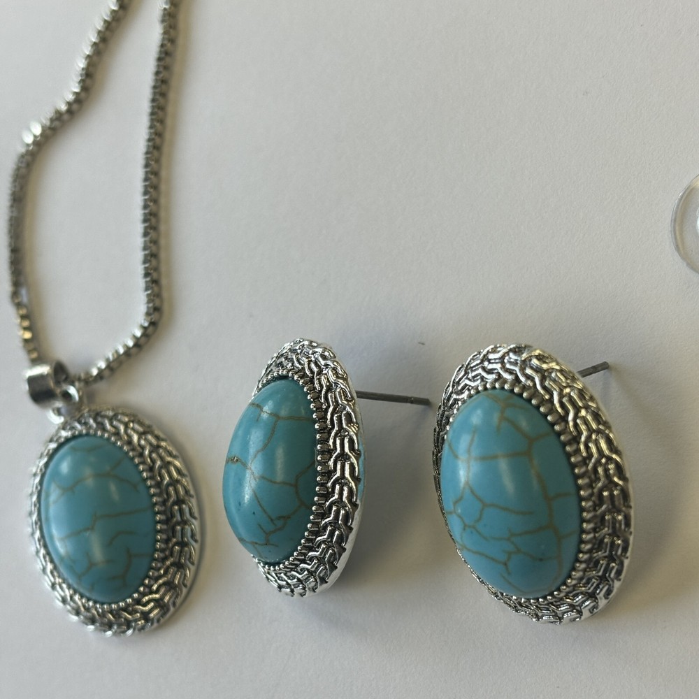 DIY Turquoise Necklace and Earrings Set