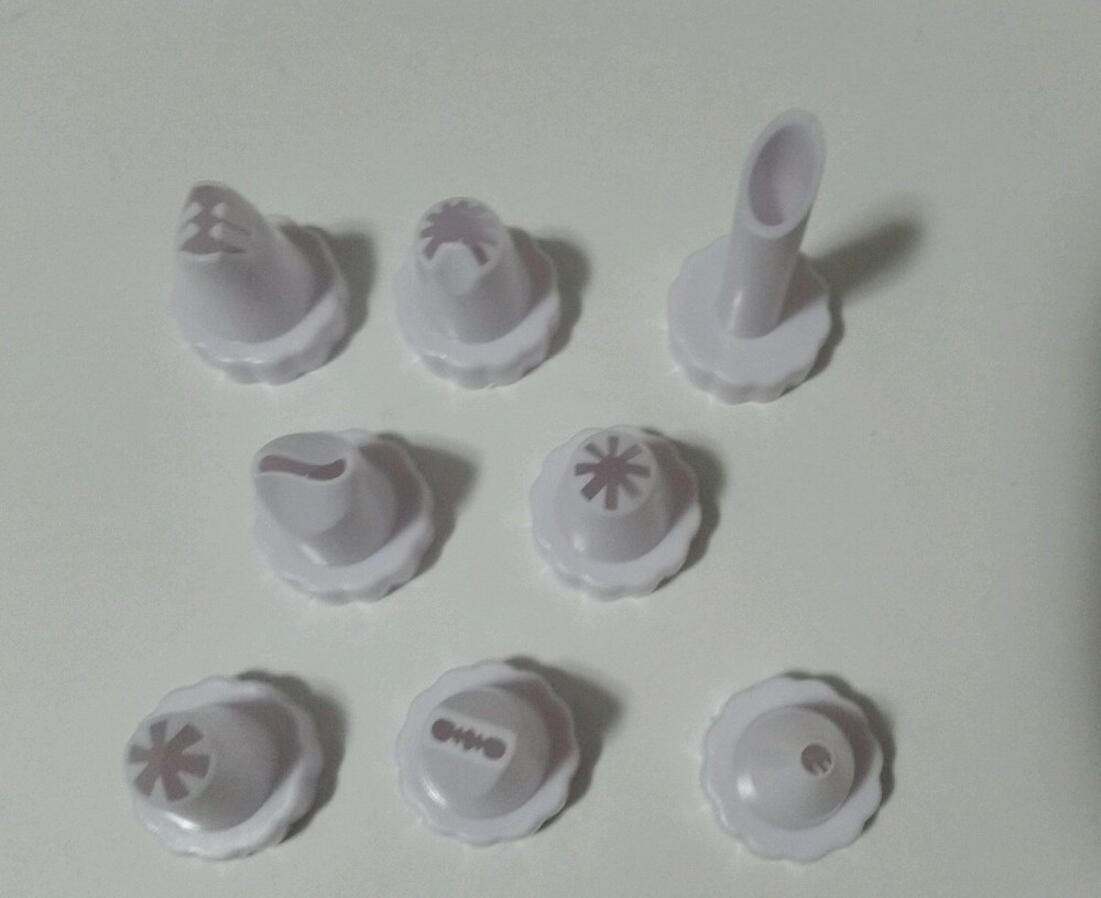 Vintage Giftco 9 Piece Food Decorating Set