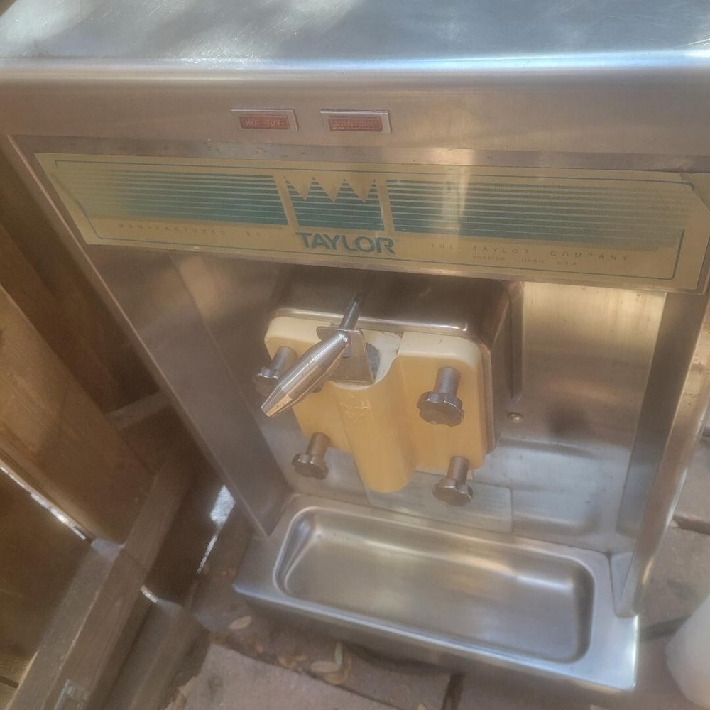 Taylor 490-27 frozen drink machine