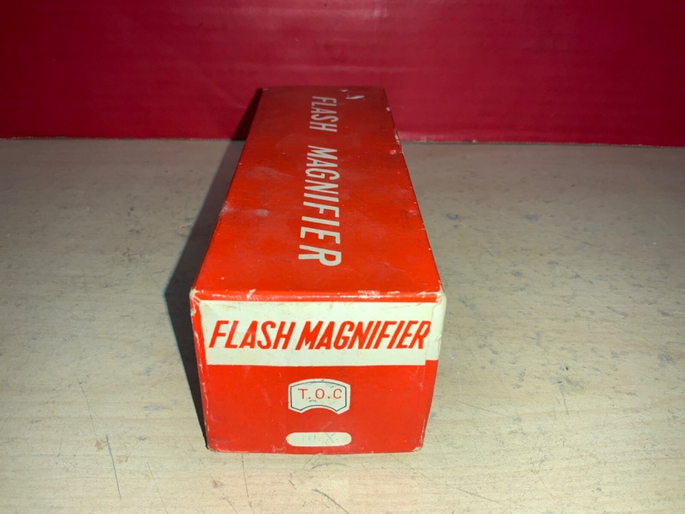 T.O.C. Flash Magnifier