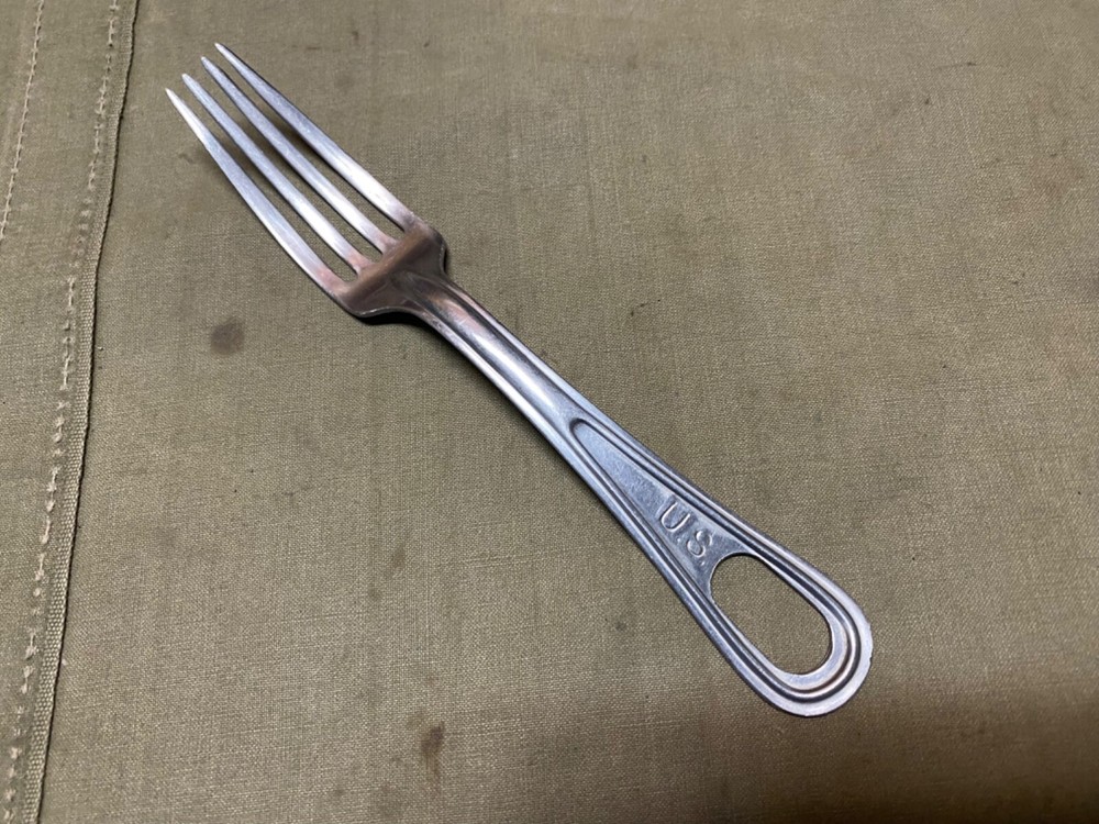 ORIGINAL WWII US ARMY MESS KIT FORK UTENSIL