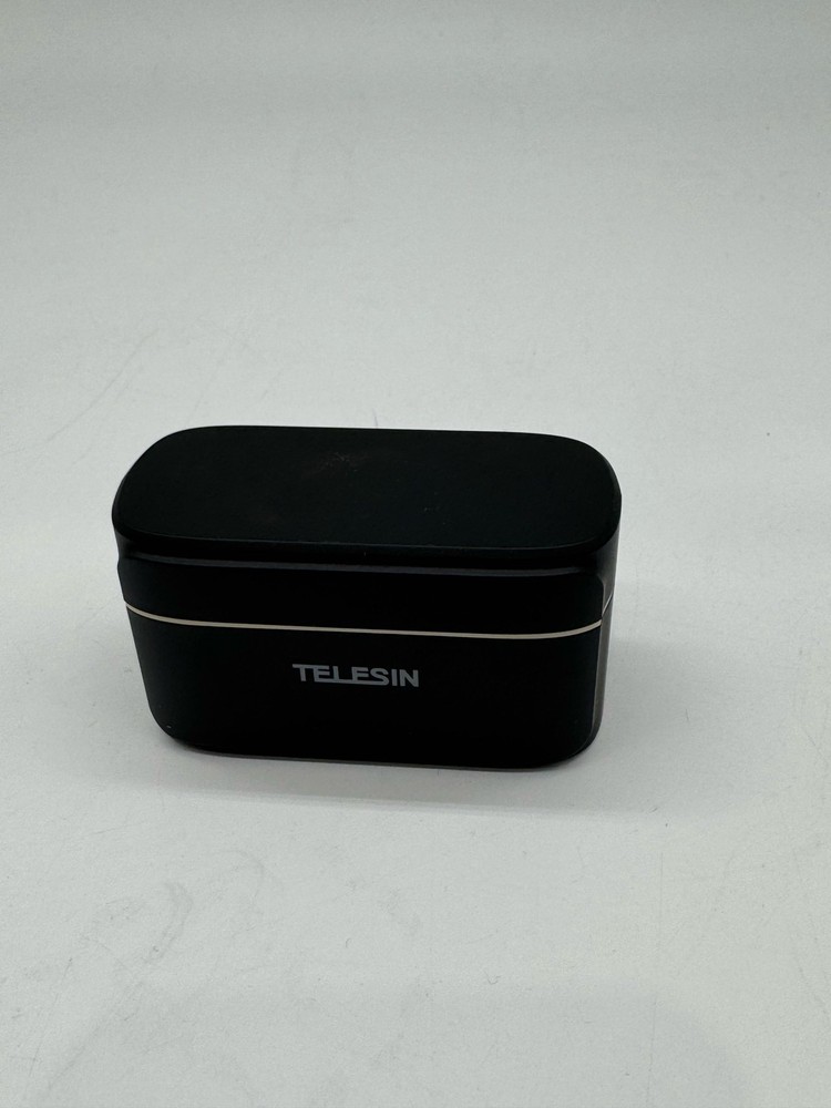TELESIN Wireless Lavalier Microphone Noise Reduction USB-C iPhone Android Black