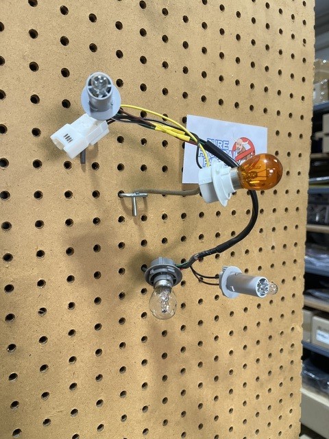 Genuine Tail Lamp Socket & Wire 92450-3Q000