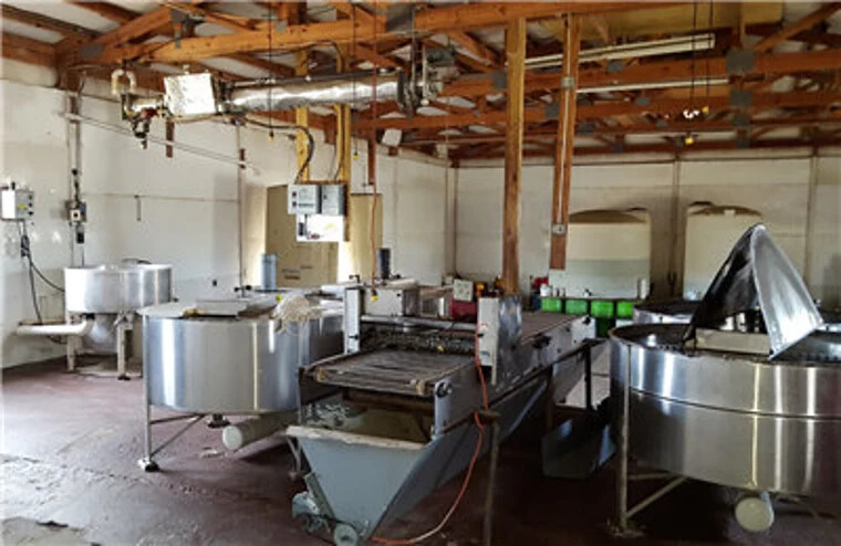 1 Lb OF 100% Pure American Beeswax Filtered NO Additives Or Fillers Ever