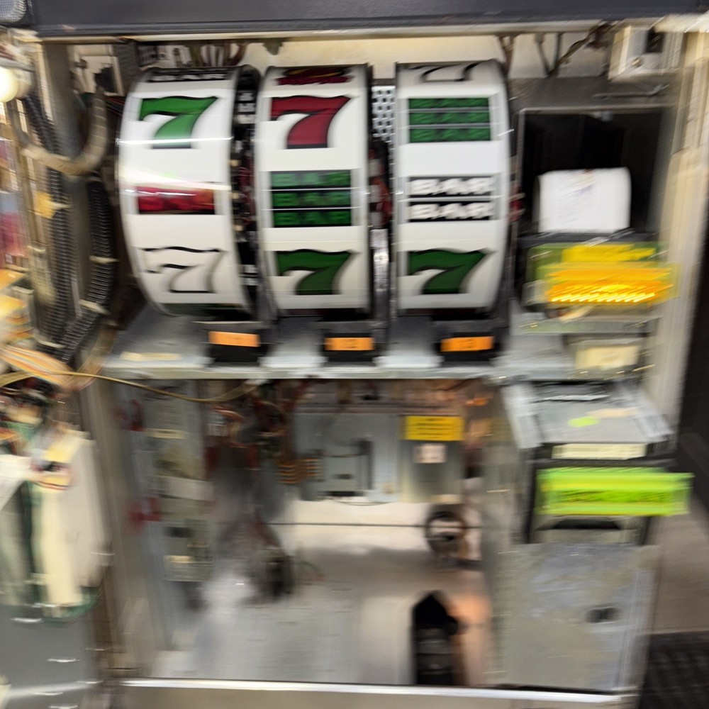 IGT S2000 Hot Peppers Slot MACHINE