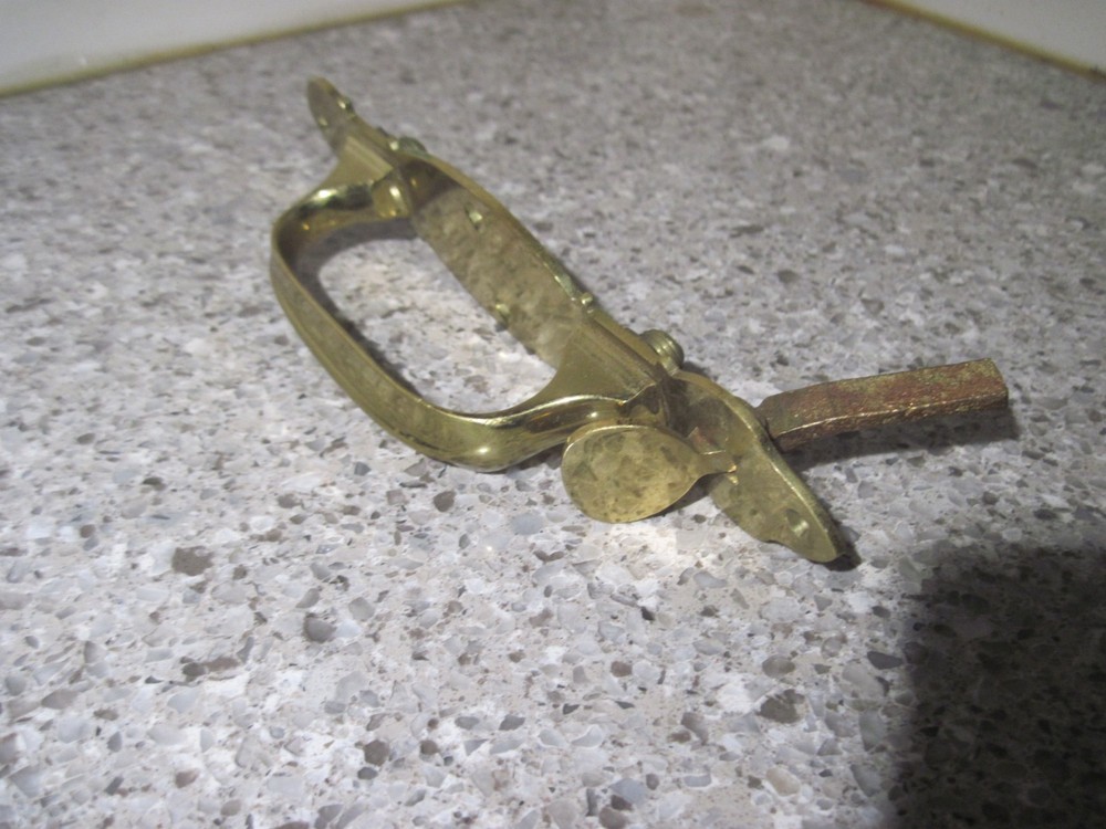 Vintage Solid Brass Door Pull Handle with Thumb Latch #9 / 9-1/8"