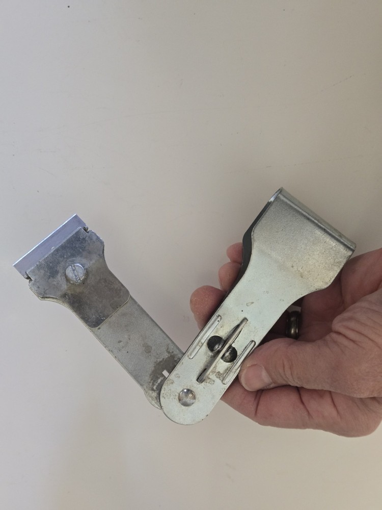 AES Industries 87500 Windshield Scraper, 8", 3 Position Locking, New Blade
