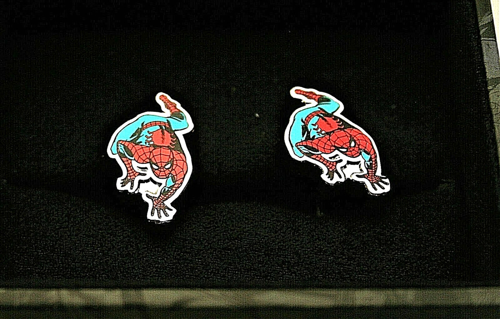 Marvel Comics Classic Spider-Man Crawling Cufflinks New NOS 2018 Gift Box