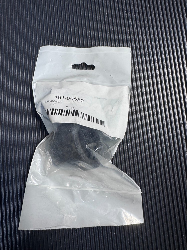RUBBER CAP 160-00580 NEW DOOSAN