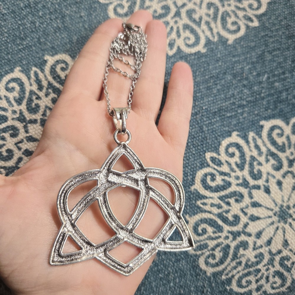 New Oversized Silver Celtic Knot Necklace