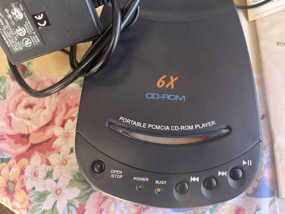 H45 Technology Corp. Portable Cd-Rom Player. Vintage. QCD6PC IBM Apple Periphery