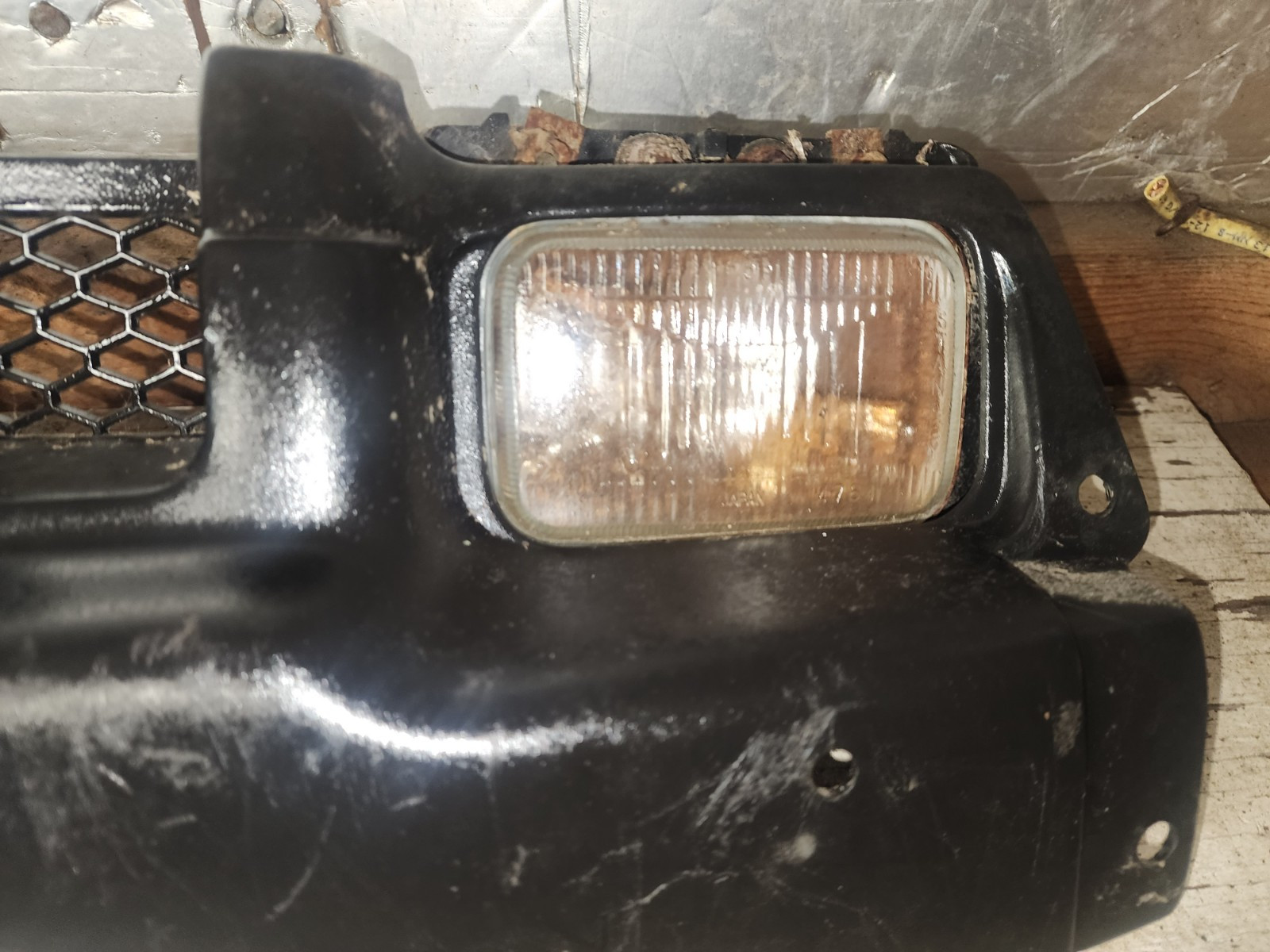 Plastic Headlight Surround Casing Bezel 1999 Honda Foreman 400 4x4 3041A