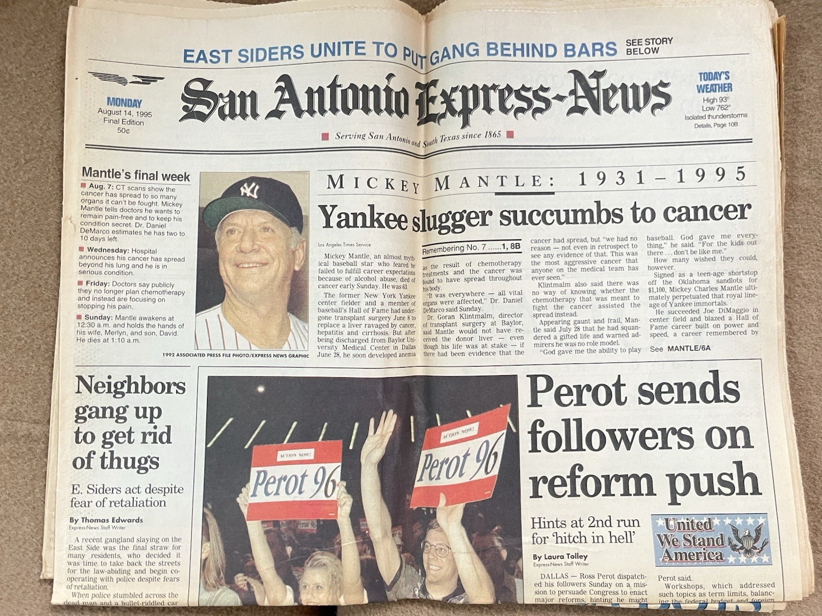 Vintage newspapers Mickey Mantle’s Death San Antonio Express Aug 14 & 16, 1995