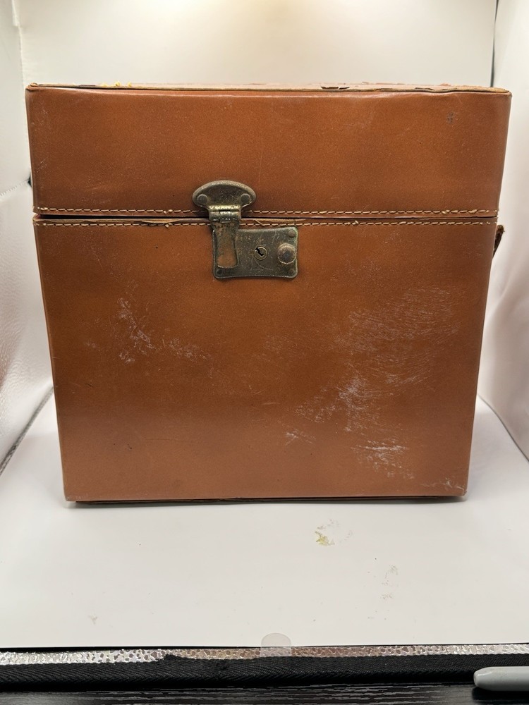 VTG Polaroid Land Camera model 95 A With Light Flash Untested