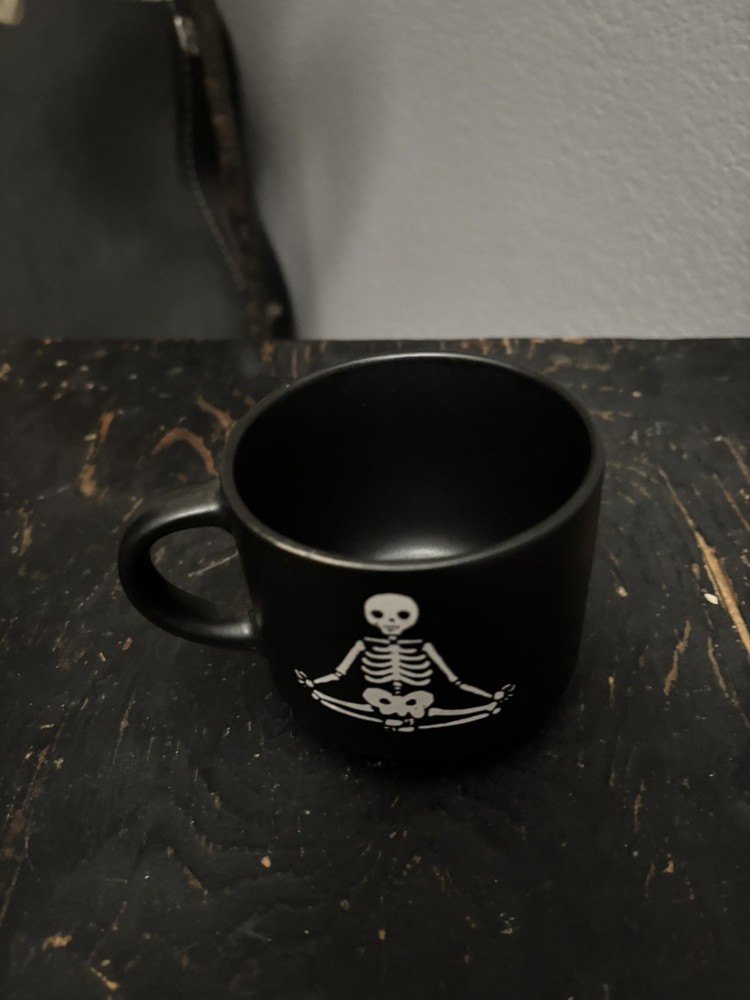Prima Design Halloween Coffee Mugs Skeleton Yoga Pose 4 Set Stackable Caddy