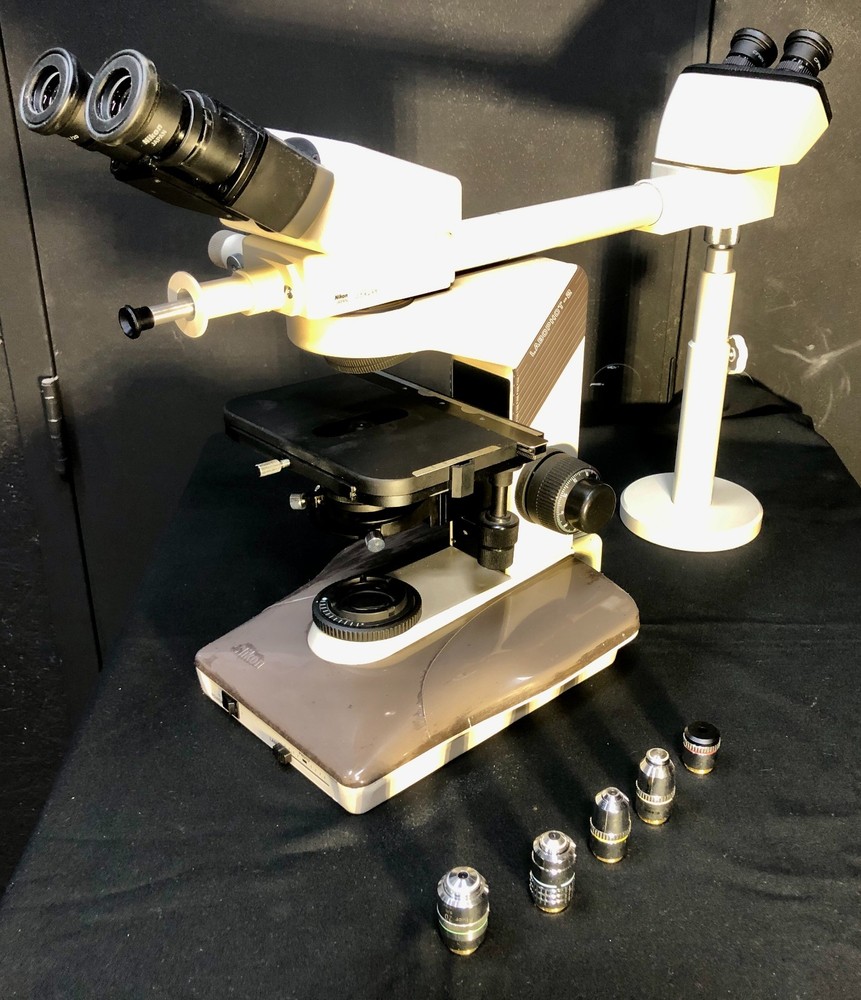 Nikon Labophot 2 Microscope Dual Viewing Heads with 5 Objectives