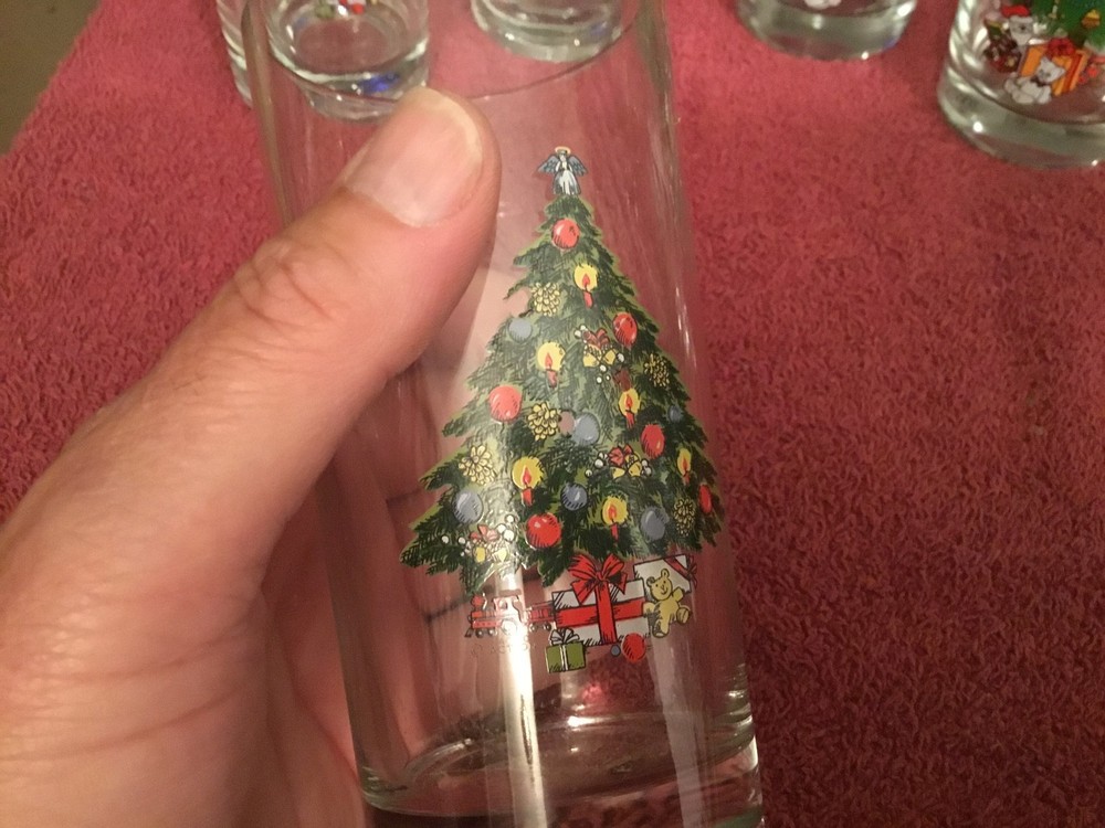 6 Assorted Christmas Drinking Glasses