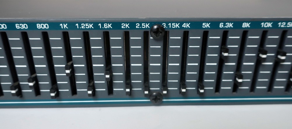 Ashly MQX 1310 31 Band Single Channel Equalizer ~ Powers on