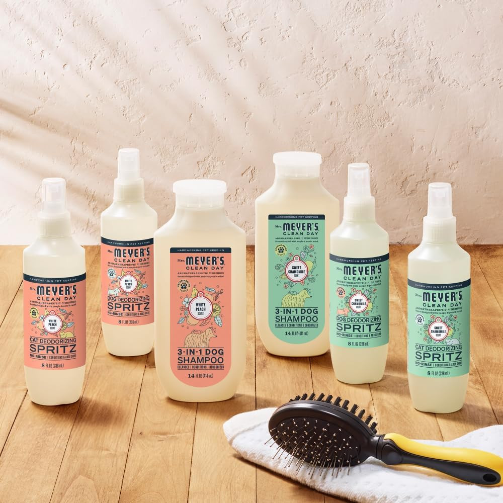 Clean Day Cat Deodorizing Spray, White Peach Scent, 8oz