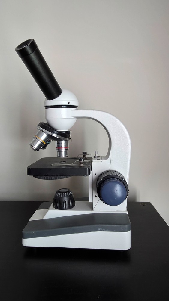 AmScope Portable Student Compound Microscope