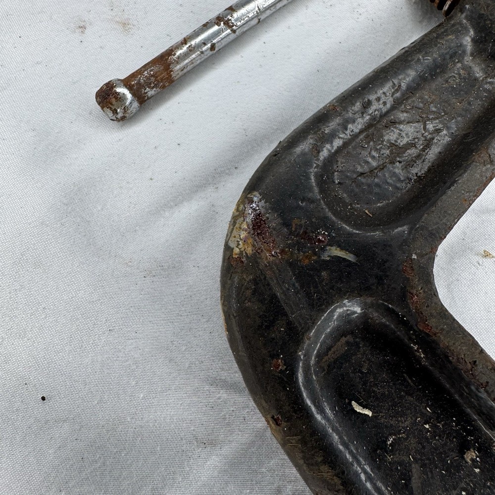 Vintage 4” Heavy Duty Clamp