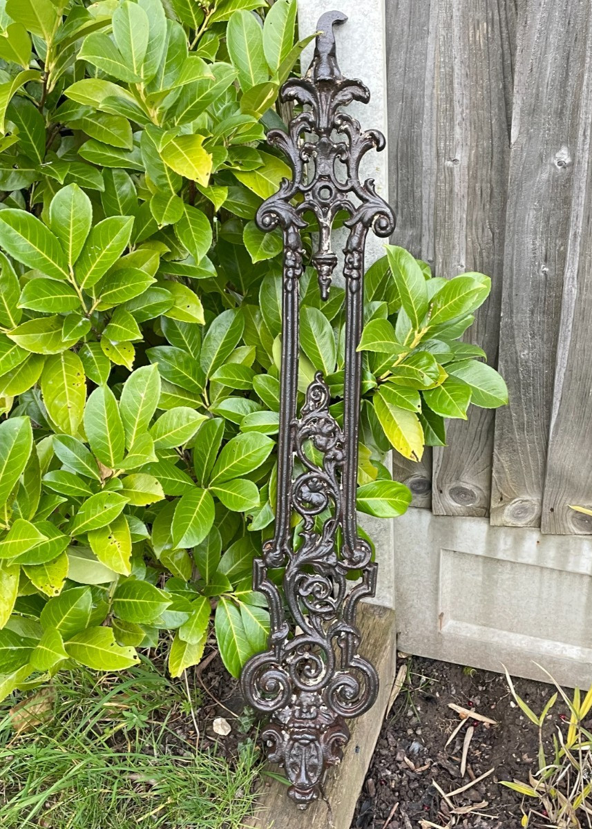 Antique Ornate Cast Iron Garden Stair Balustrade Handrail