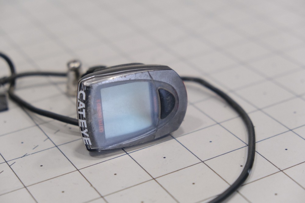 Cateye Enduro 8 Cycling Computer Cyclometer Wired